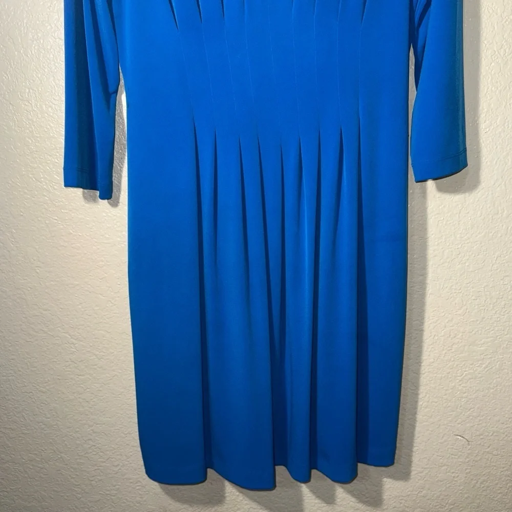 Tahari Arthur S Levine Pleated Dress Women’s 12 Blue 3/4 Sleeve Keyhole Midi